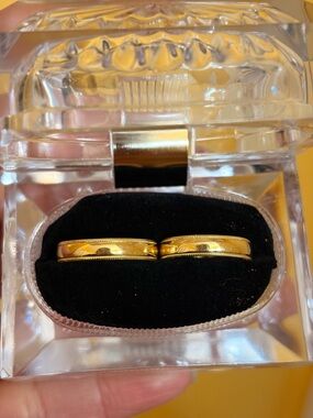 Pair of 10k Gold Milgrain Edge Wedding Bands